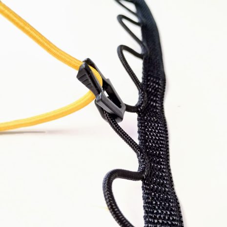 single cord slot micro chest hook 0909